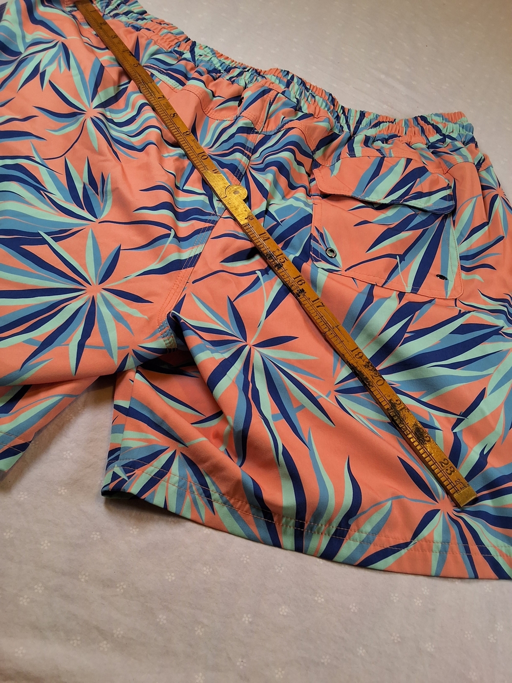 Men's Coral Tropical Print Swim Trunks - Elastic Waist